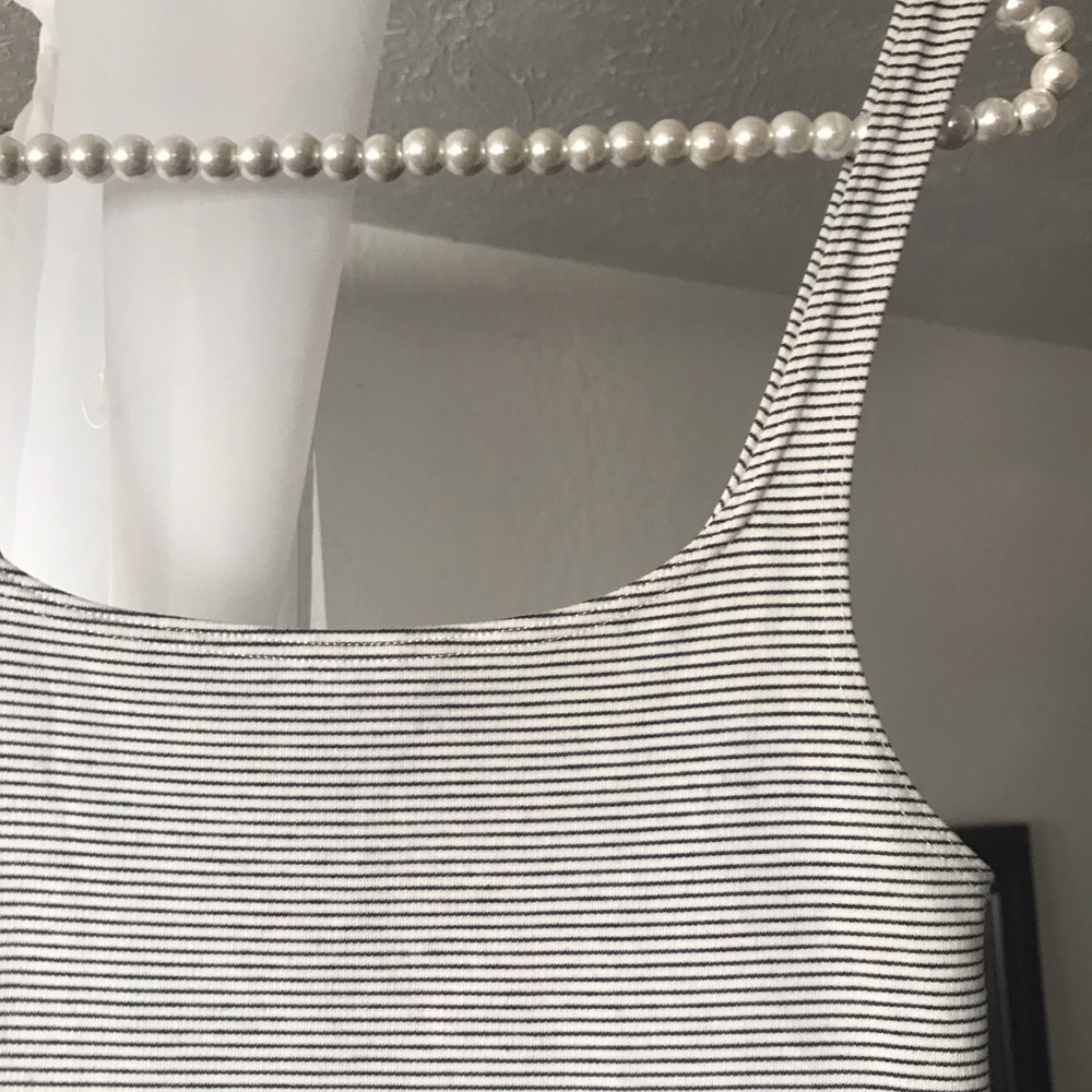 Zara Black and White Finely Striped Fitted Dress - Picture 5 of 6